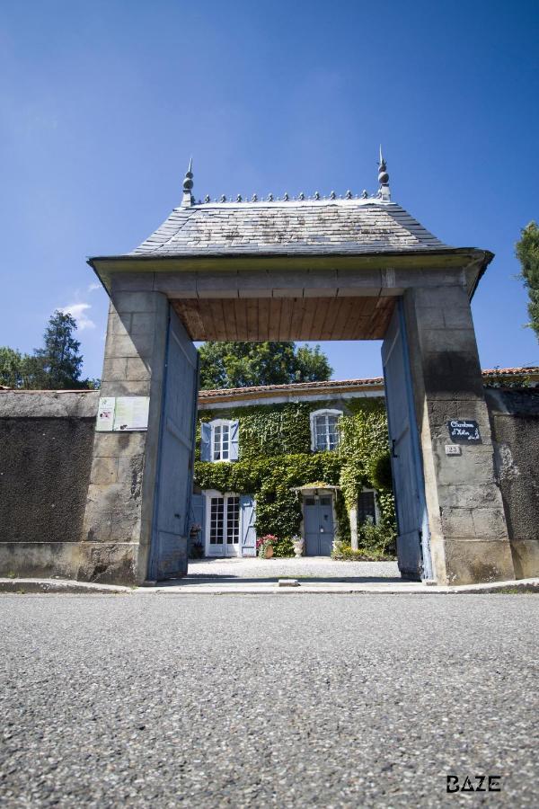 Centre De Bien-Etre Et Ses Chambres D'Hote Villeneuve-de-Riviere Bagian luar foto